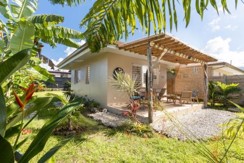 Papara House | Papara Ocean Bungalow