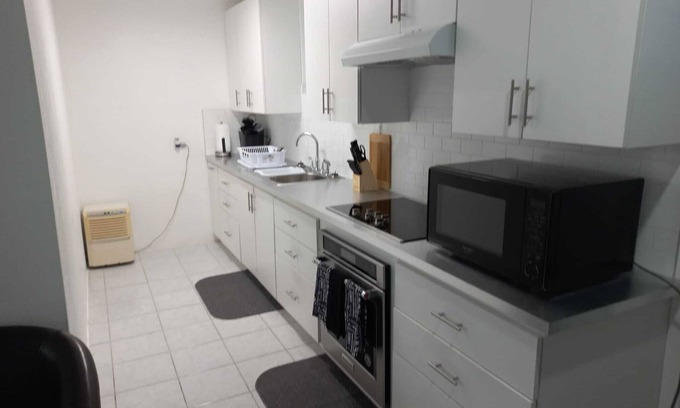 Bailey's Bay Apartment | Paradise at Limehouse