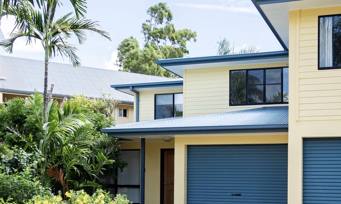 Cannonvale Apartment | Paradise Palms