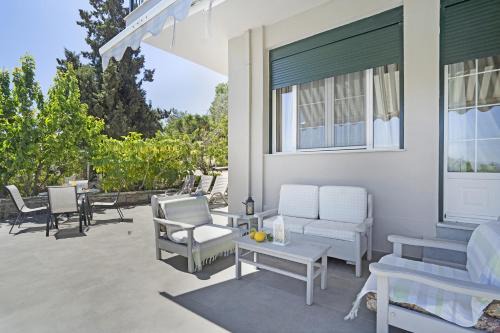 Kalata Apartment | Paradiso Verde 101