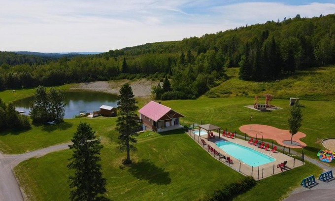 Saint-Honore-de-Temiscouata Cabin | Parc du Mont-Citadelle