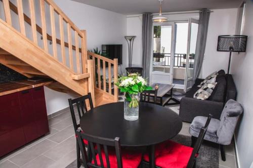 Alfortville Apartment | Paris City Flat 80 M carrée Appt 104 F4 Grd Paris