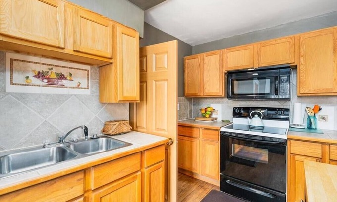 Duluth House | Park Point summer house near the beach