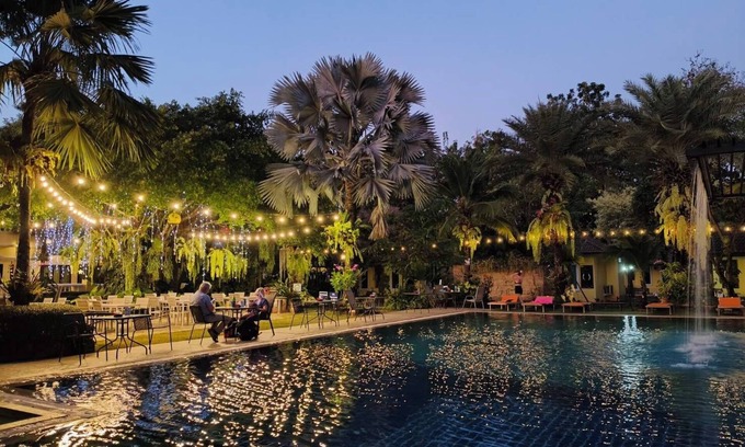Nong Khai Hotel | Park & Pool Resort