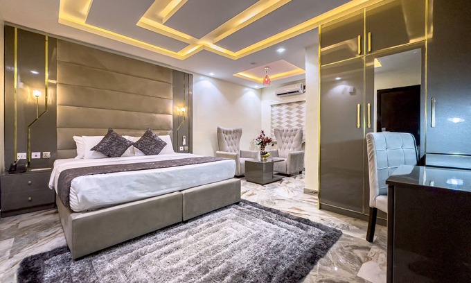 Ikoyi Hotel | Parkview Astoria Hotel