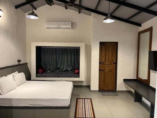 Trimbak House | Parnakuti Cottage