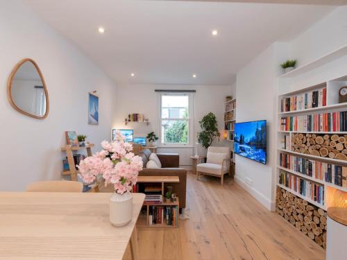 Norbiton House | Pass the Keys Beautiful Zen 1 Bed Home free parking - Kingston