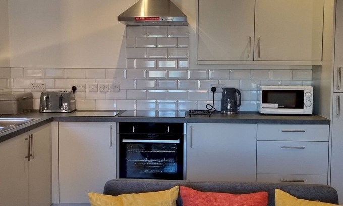 Dawlish Warren House | Pass the Keys | 3 Devondale Bungalows Modern bungalow with parking near the beach