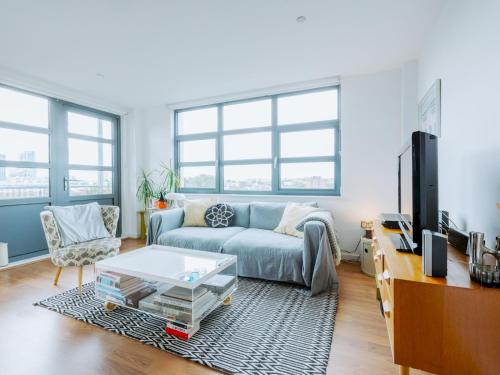 De Beauvoir Apartment | Pass the Keys Central Location Flat near Old St and Dalston Overlooking Rosemary Park and Regents Canal