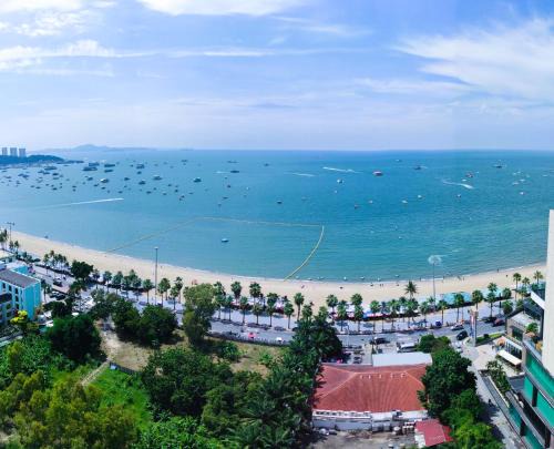 Central Pattaya Apartment | Pattaya Beach View Talay 6 by AEGEAN Suite Condo