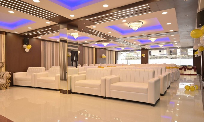 Ranchi Hotel | Pavitram Hotel & Banquet