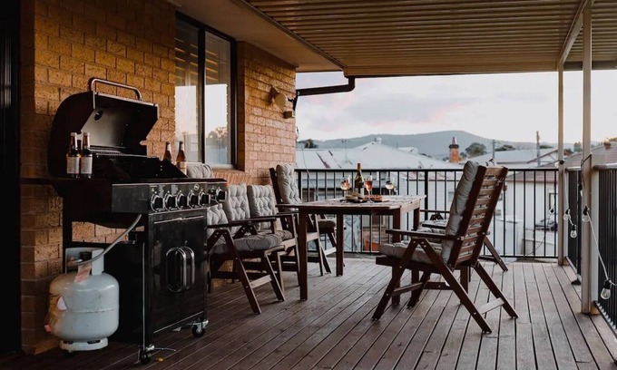Cessnock House | Peace Within: A place to recharge in Hunter Valley