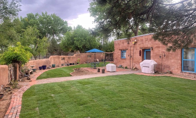 Corrales House | Peaceful artisan adobe with view of the Sandias