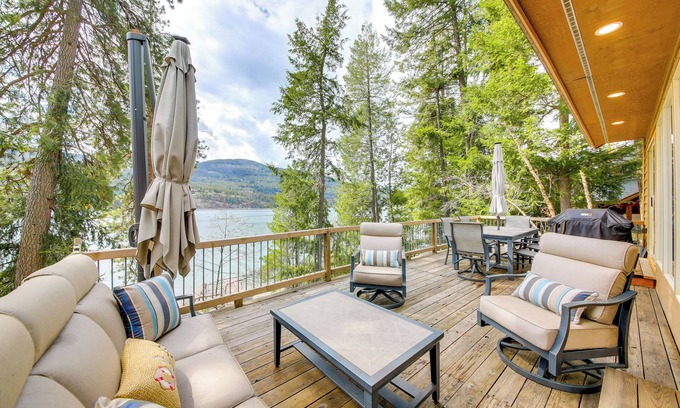 Sandpoint Cabin | Peaceful Cabin w/Dock on Lake Pend Oreille