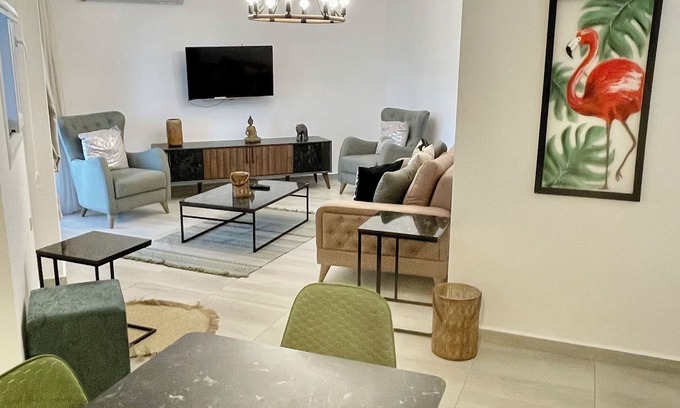 Bafra Apartment | Peaceful Oasis by the Beach