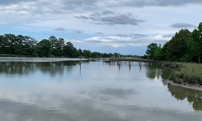Sharps House | Peaceful on the Creek in the Northern Neck