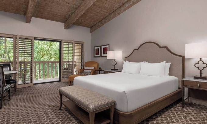 Rancho Bernardo Hotel | Peaceful Room w/Outdoor Space Perfect Romantic Couple Stay | Outdoor Pool