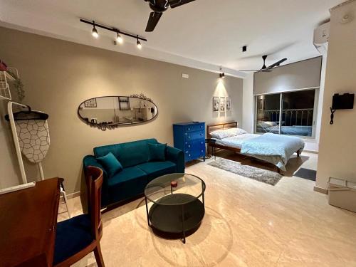 Thane West Apartment | Peak View Studio@Hiranandani thane