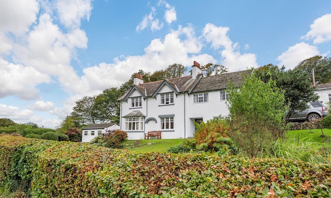 Eskdale Cottage | PEEL PLACE NODDLE, pet friendly, with hot tub in Eskdale Green