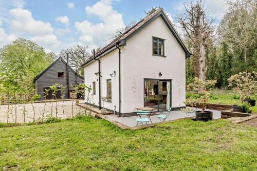 Hethel House | Pelican Eco Lodge