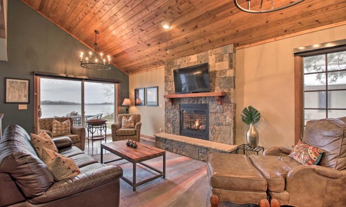 Breezy Point House | Pelican Lake Retreat with Fire Pit, Dock and Grill!