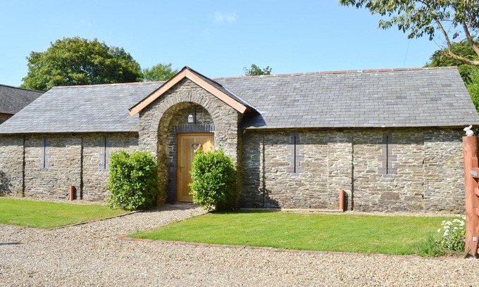 Glandyfi House | Pendre Isaf