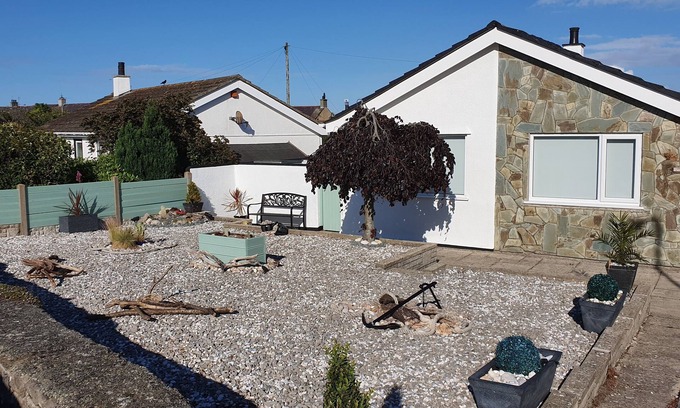 Moelfre House | Penmon View, Moelfre, Anglesey. With sea and mountain views.