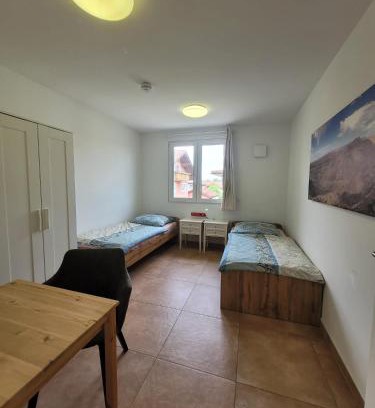 Griesstatt Apartment | Pension Chen, 2 Doppelzimmer , EBK, separater Balkon