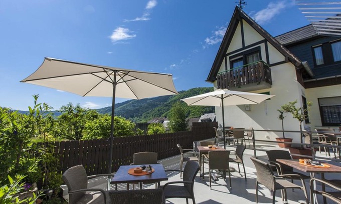 Ediger Bed & Breakfast | Pension Rehschopp