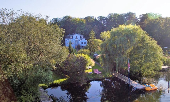 Moelln House | Pension Seeschlösschen