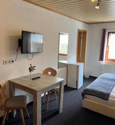 Schwabach Bed & Breakfast | Pension Unterreichenbach