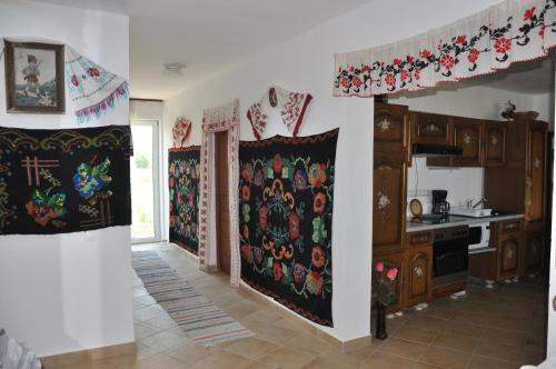 Albesti House | Pensiune Muzeu Traditional Poveste in Transilvania