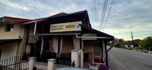 Varfurile House | Pensiunea Alina-Maria