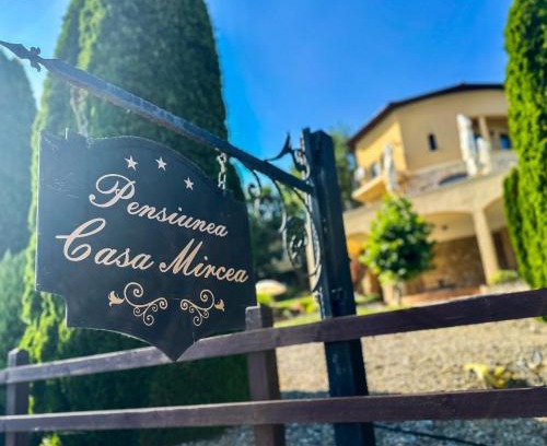 Eselnita House | Pensiunea Casa Mircea & Restaurant
