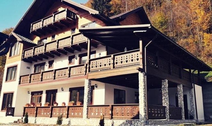 Vidra House | Pensiunea Drumul Iancului