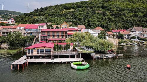 Coronini House | Pensiunea Leonardo