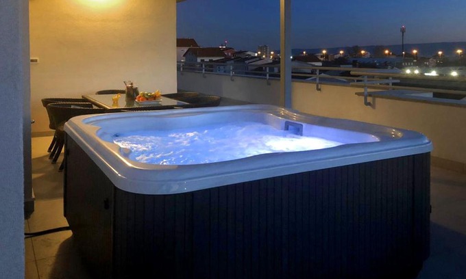 Mejasi Apartment | Penthouse Felicita