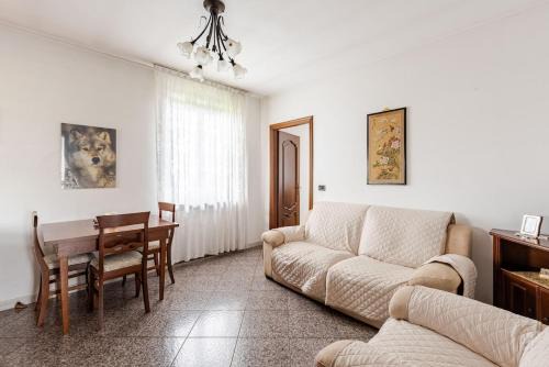 Pecetto di Valenza Apartment | Penthouse with Terrace - Private Parking & WIFI