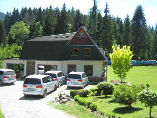 Svaty Kriz House | Penzión pod Dobákom