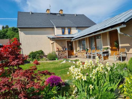 Mlade Buky House | Penzion U našich