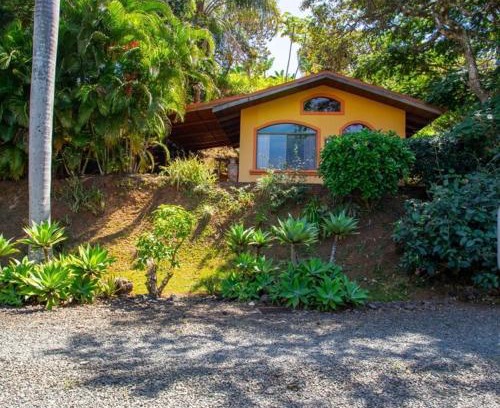 Pan de Azucar House | Pequeña Casita entre árboles con excelente vista
