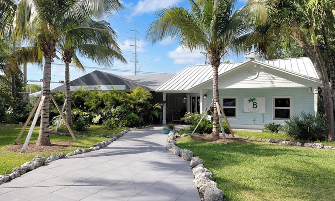 Key Largo Hotel | Perfect Choice! With Stunning Views of the Island, Private Beach, Pet-Friendly