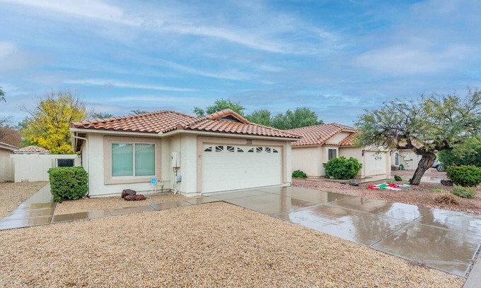 Mesa House | Perfect Getaways Combo Unit-Pet Friendly, Fire pit