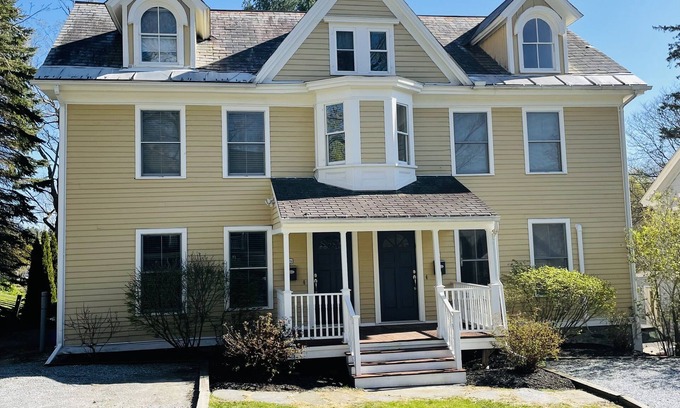 Lenox House | Perfect location in the heart of downtown Lenox