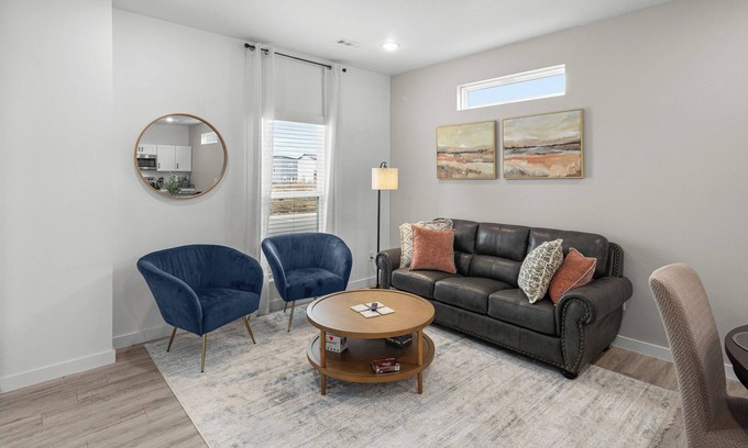 Centerton House | Perfect Ozark Retreat. Close to Everything, 3 bed, w/Office