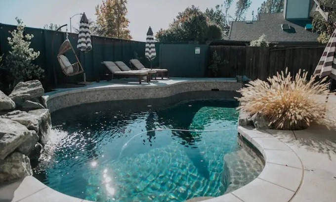 Redding House | Perfect Redding Retreat w/Hot tub, Pool & King bed