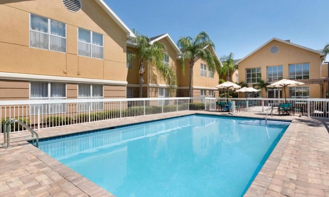 Feather Sound House | Perfect Spot for Unwinding! Outdoor Pool, Free Breakfast, Full Kitchen!