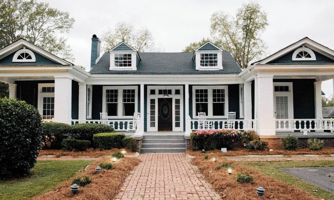 Millbrook House | Pet Friendly 5BR 2.5 Bath Mansion With Pool