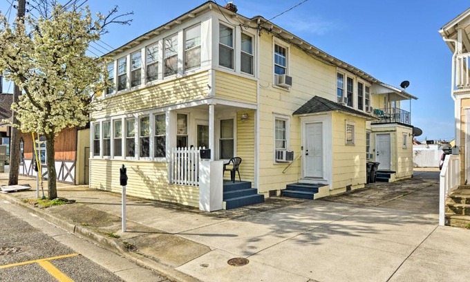 Wildwood Apartment | Pet-Friendly Apartment in Wildwood Less Than 1 Mi to Beach