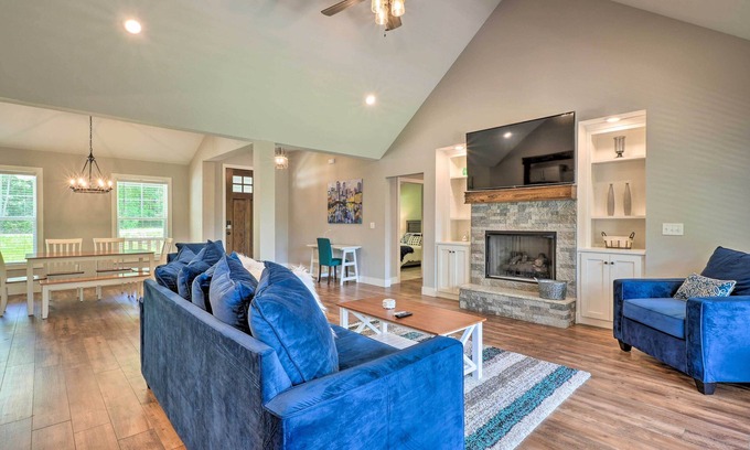 Bella Vista Cottage | Pet-friendly Bella Vista Home w/ Deck + Yard!